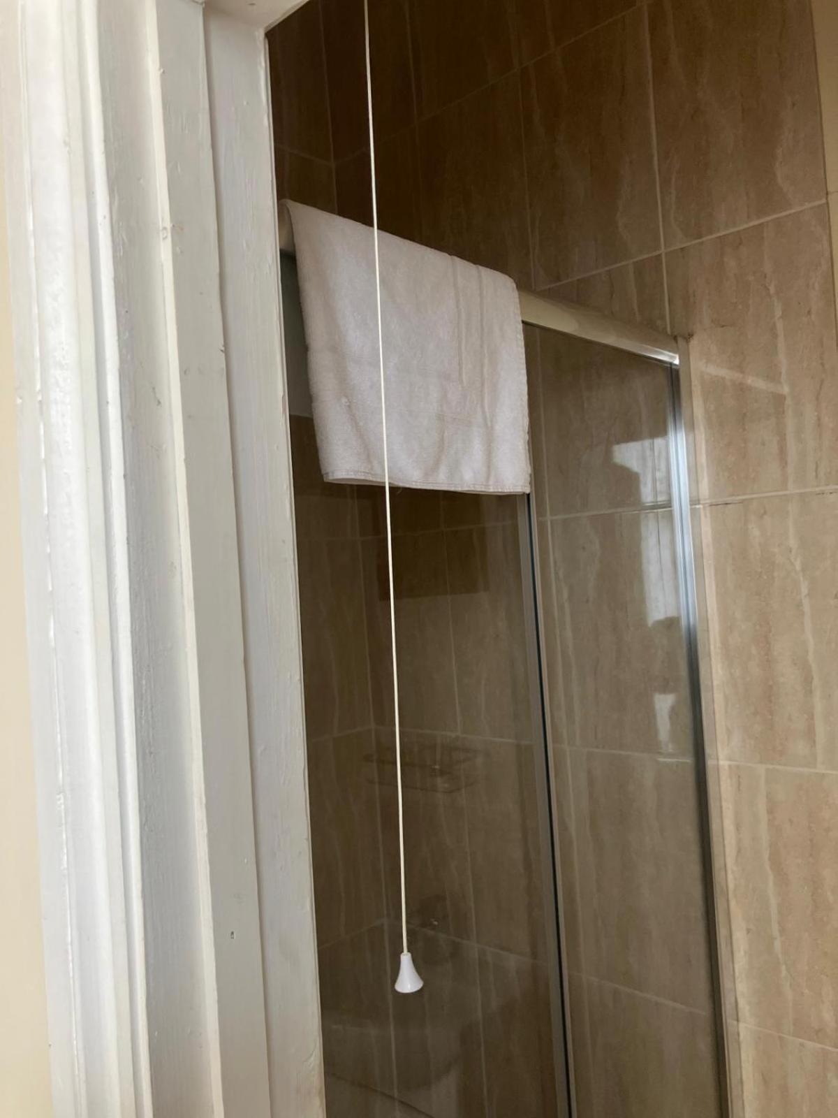 Specious Studio Flats Лондон Екстер'єр фото